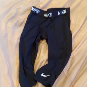 Big girls Nike pro dri-fit capris